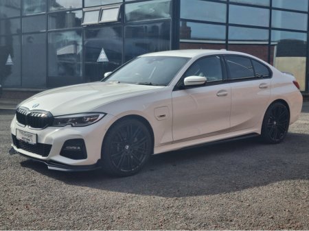 2022 BMW 3-Series - photo 8