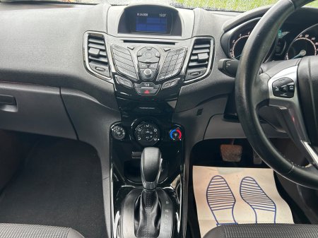 2017 Ford Fiesta - photo 18