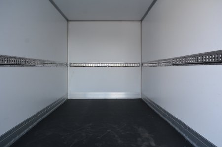 2026 Ford Transit - photo 2