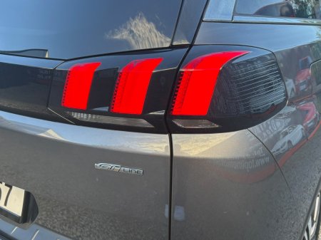2018 Peugeot 5008 - photo 5