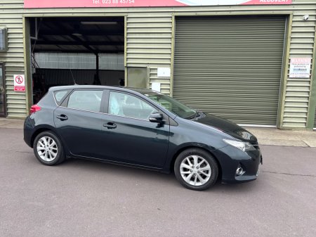 2014 Toyota Auris