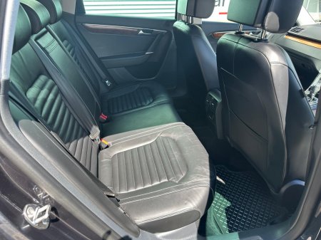 2011 Volkswagen Passat - photo 9