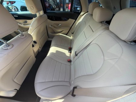 2020 Mercedes-Benz GLC - photo 23