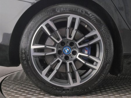 2025 BMW i5 - photo 14