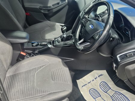 2017 Ford Focus - photo 5