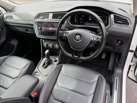2020 Volkswagen Tiguan - photo 14