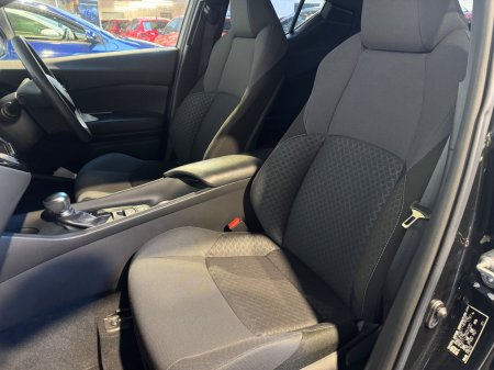 2020 Toyota C-HR - photo 25