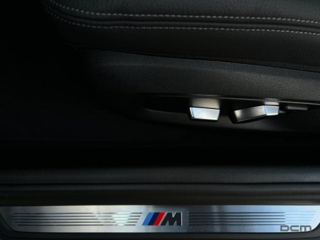 2020 BMW 5-Series - photo 17
