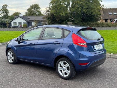 2010 Ford Fiesta - photo 7