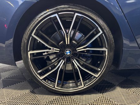 2021 BMW 5-Series - photo 24
