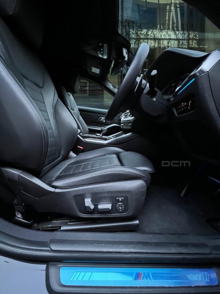 2022 BMW 3-Series - photo 11