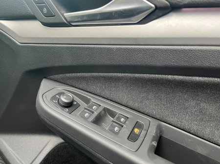 2023 Volkswagen Golf - photo 15