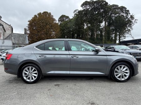 2023 Skoda Superb - photo 4
