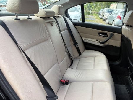 2011 BMW 3-Series - photo 14