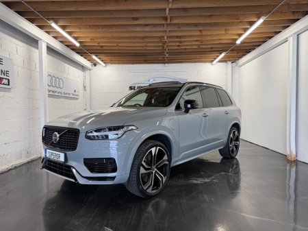 2023 Volvo XC90 T8 PHEV 455hp Ultimate (Dark Theme)