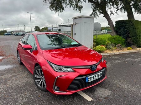 2022 Toyota Corolla 1.8 Hybrid Luna Sport Saloon