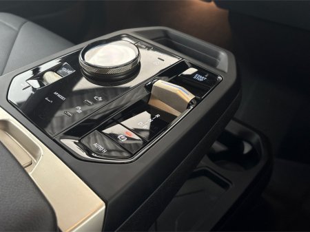 2023 BMW iX - photo 16