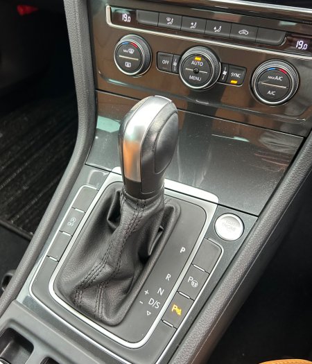 2020 Volkswagen Golf - photo 16