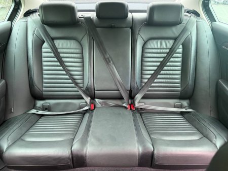 2019 Volkswagen Passat - photo 12