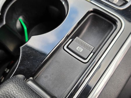 2016 Jaguar XE - photo 18