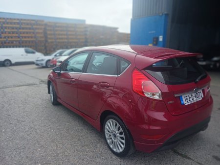 2015 Ford Fiesta - photo 8