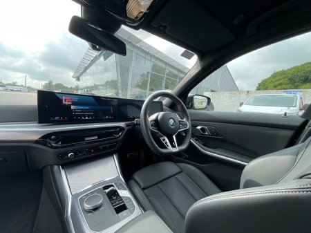 2025 BMW 3-Series - photo 13
