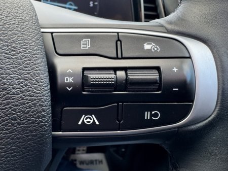2025 Kia Sportage - photo 35