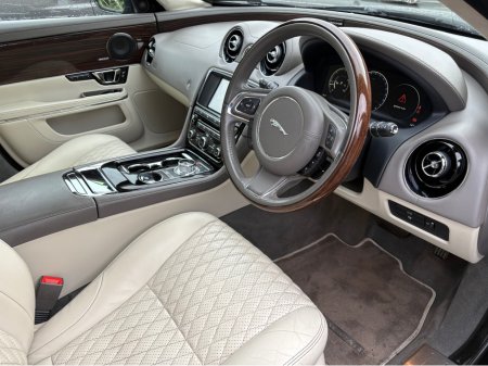 2017 Jaguar XJ - photo 10