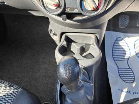 2014 Nissan Micra - photo 4