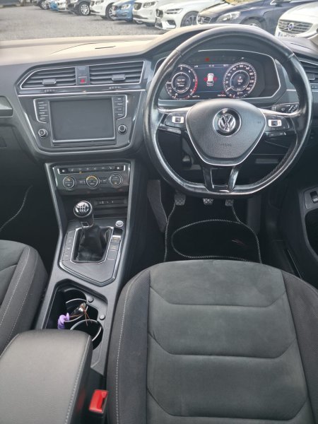 2017 Volkswagen Tiguan - photo 14