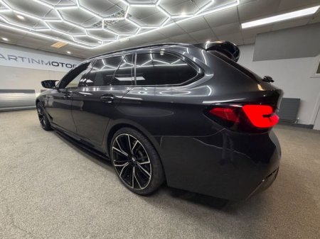 2022 BMW 5-Series - photo 17