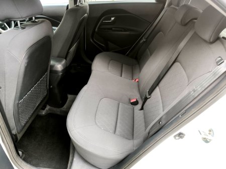 2016 Kia Rio - photo 13