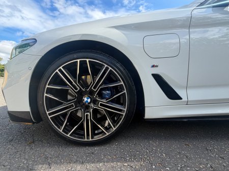 2018 BMW 5-Series - photo 9