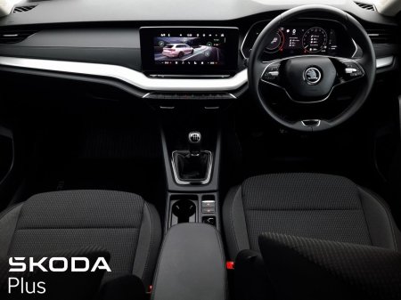 2024 Skoda Octavia - photo 2