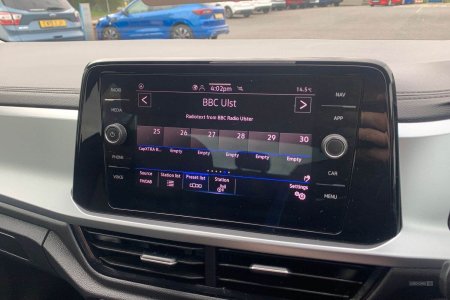 2025 Volkswagen T-Roc - photo 13