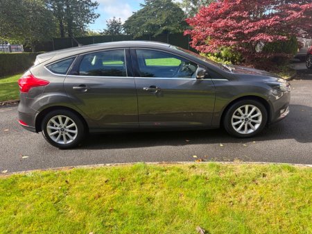 2016 Ford Focus - photo 10