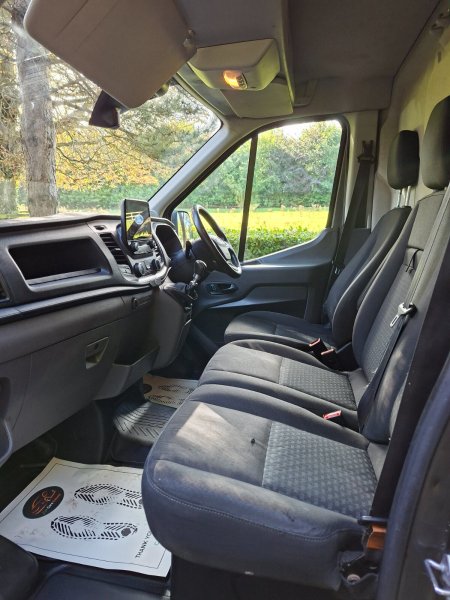 2021 Ford Transit - photo 9