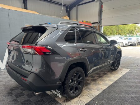 2025 Toyota RAV4 - photo 3