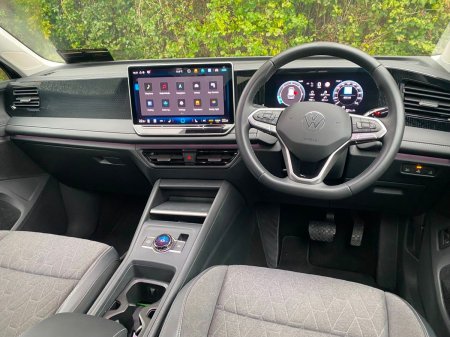 2026 Volkswagen Tiguan - photo 9