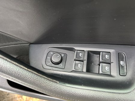 2017 Volkswagen Passat - photo 10