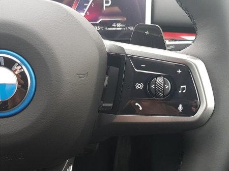 2026 BMW 5-Series - photo 16