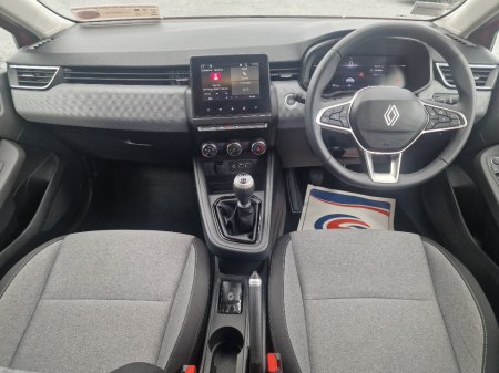 2025 Renault Clio - photo 6