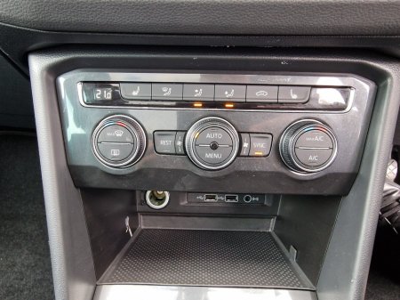 2021 Volkswagen Tiguan - photo 26
