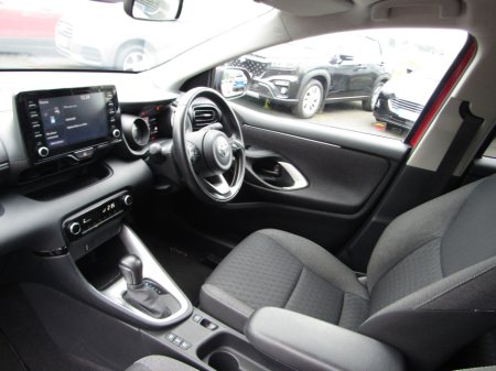 2023 Toyota Yaris - photo 8
