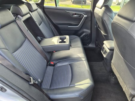 2019 Toyota RAV4 - photo 25