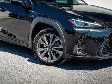 2023 Lexus UX - photo 2