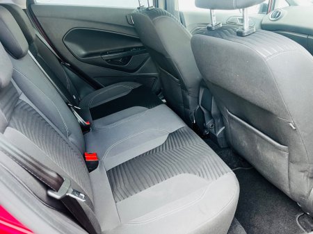 2014 Ford Fiesta - photo 13