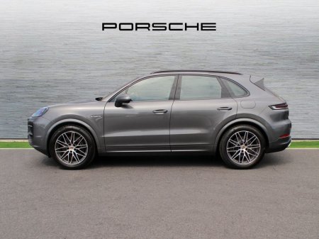 2026 Porsche Cayenne - photo 3