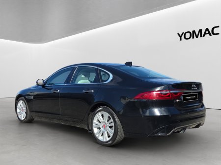 2021 Jaguar XF - photo 5