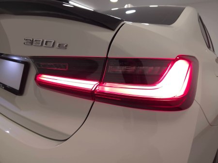 2023 BMW 3-Series - photo 15